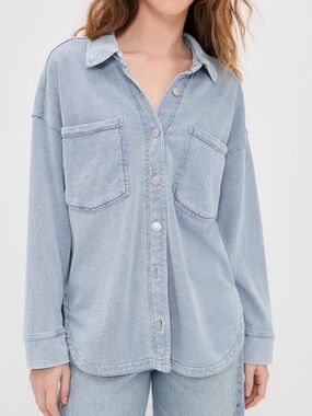 Z Supply Damaged Light Blue Denim All Day Shirt Jacket SZ.S